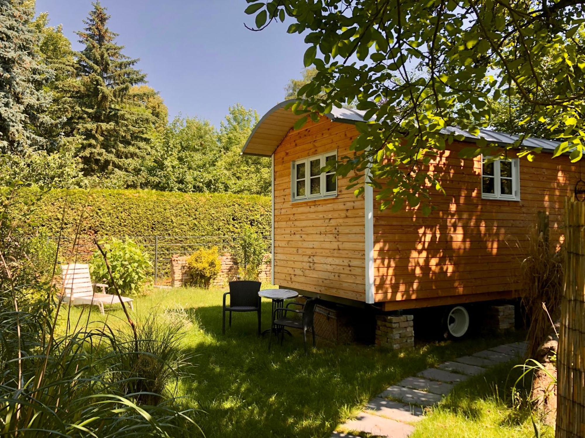 Zirkuswagen Mit Outdoor Whirlpool Und Garten Petershagen-Eggersdorf Exterior photo